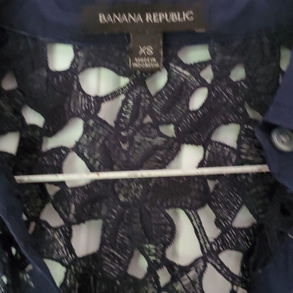 Laced blouse navy size xs banana republick - Picture 2 of 2